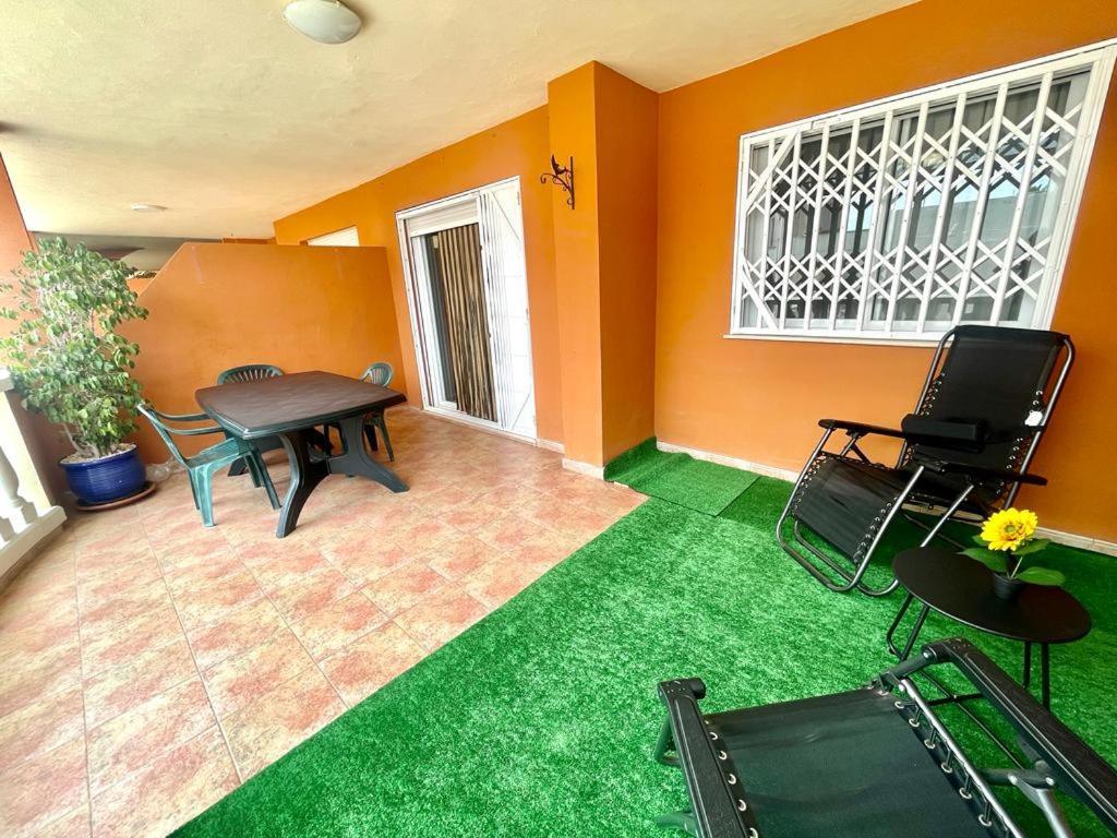 Апартаменти Apartamento Al Lado De La Playa Монкофар Екстер'єр фото